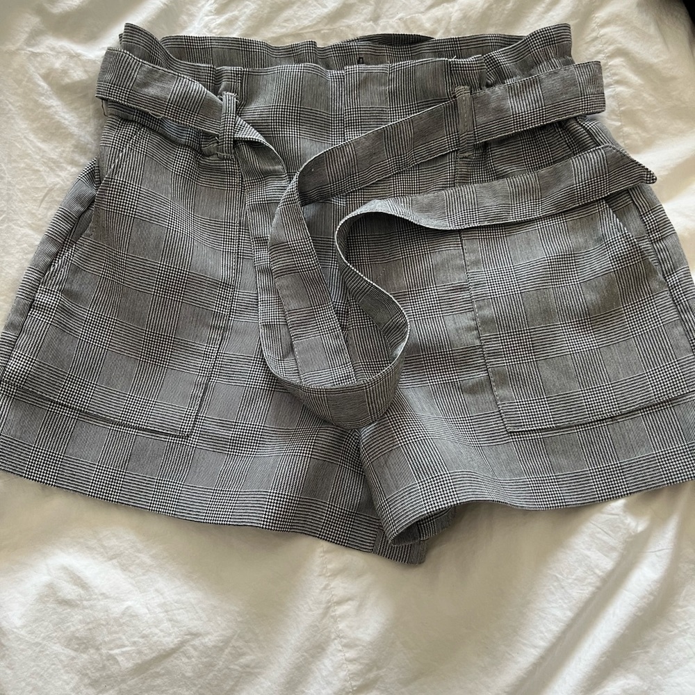 Zara short